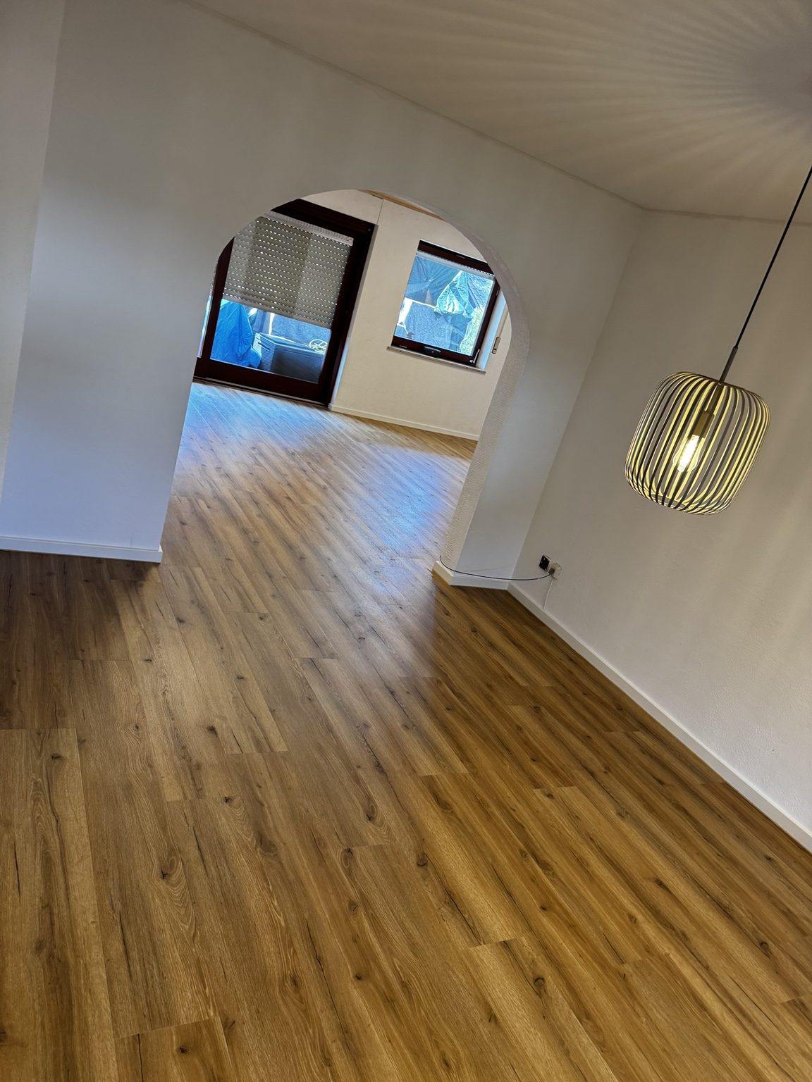 Fliesenboden modernisiert – Designboden in Holzoptik